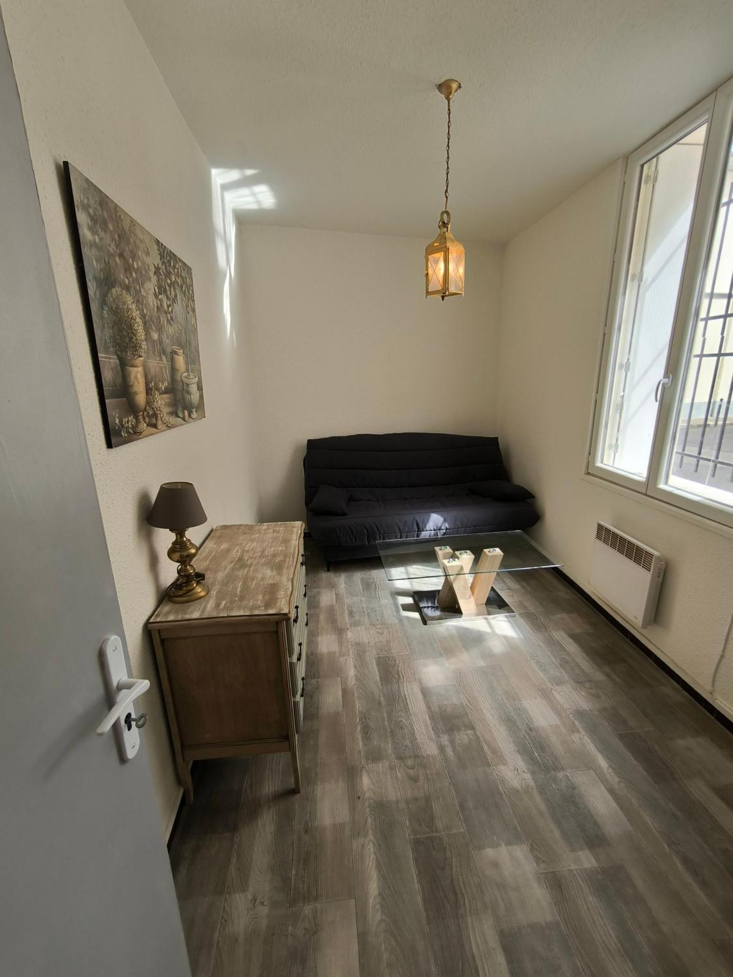 Appartement Chaleureux Dans Le Centre De Beziers Bagian luar foto